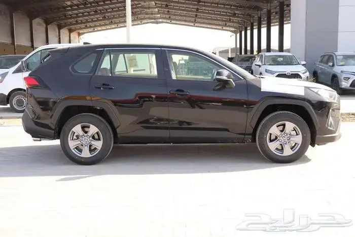 تويوتا راف فور استاندر ونص فل كاش وتقسيط 2