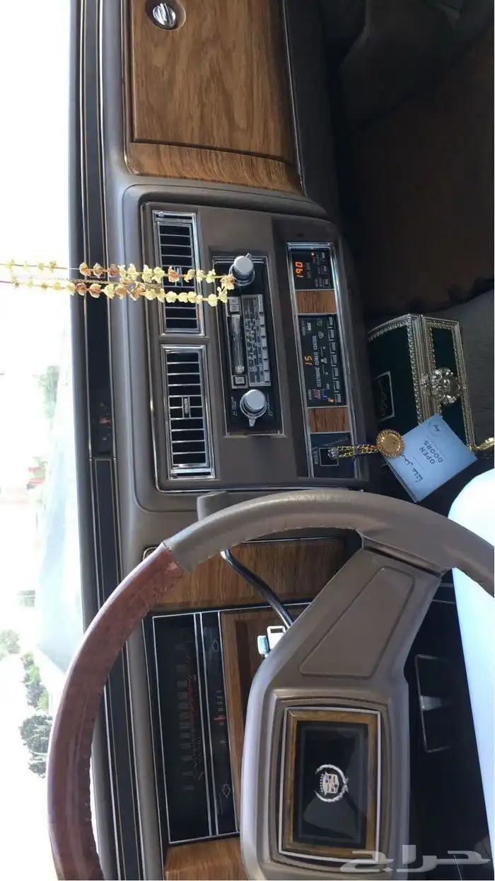 كاديلاك فليتوود برقهام 1985 مخزن وكاله الجميح cadillac 19