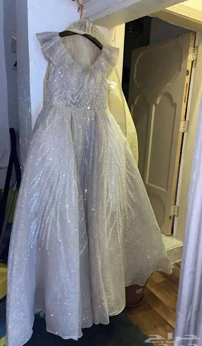 فستان ملكه جديدللبيع المستعجل 1