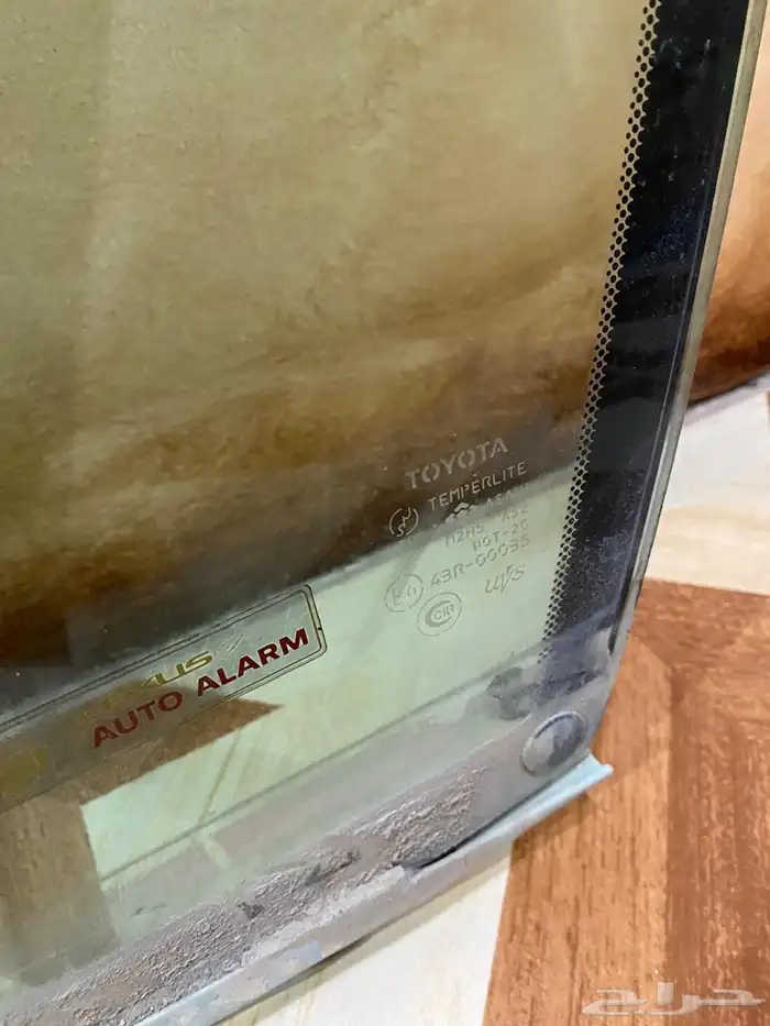 قطع غيار لكزس ال اس 400 3