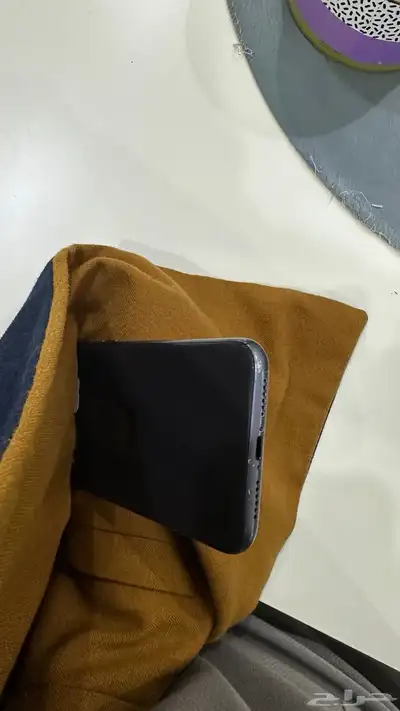 ايفون 11للبيع نظيفف 2