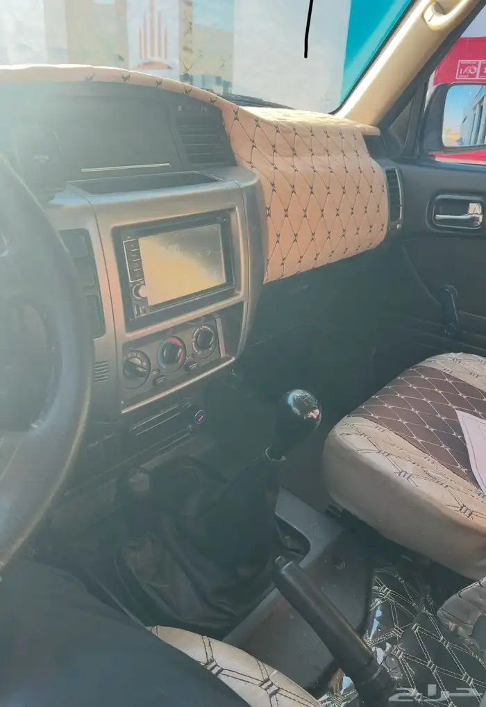 جيب ربع نيسان 16