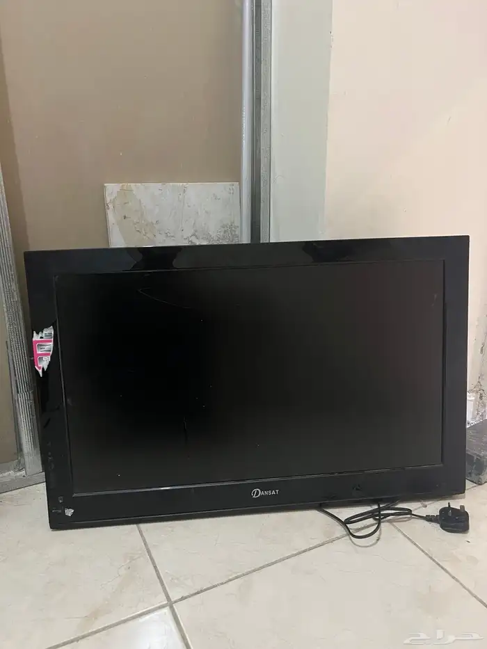 شاشه دانسات جوده قديمه وقويه فيه الاضاءه خربانه 0