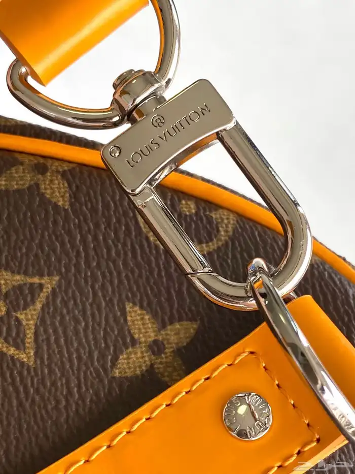 شنطة سفر لويس فيتون LV 20