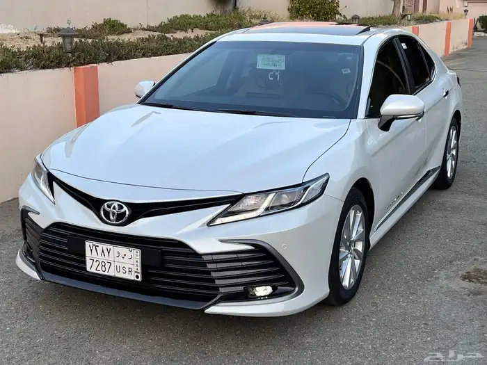كامري 2023 GLE بحالة الوكاله شبه اصفار 6