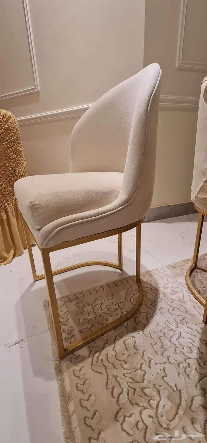 طاولة طعام 6 كراسي مع بوفيه 1