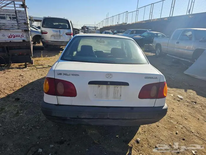 قطع غيار تويوتا كورولا 2000 4