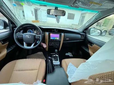 تويوتا فورشنر بنزين بدون دبل GX2 2025 ابيض 5