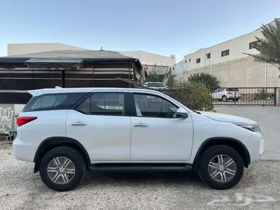 تويوتا فورشنر بنزين بدون دبل GX2 2025 ابيض 1