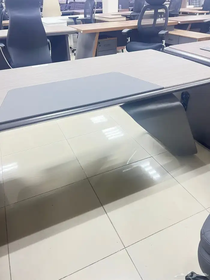 موديلات مودرن اثاث المكتبي مكتب طقم فخم جديد وصل حديثا جده 6