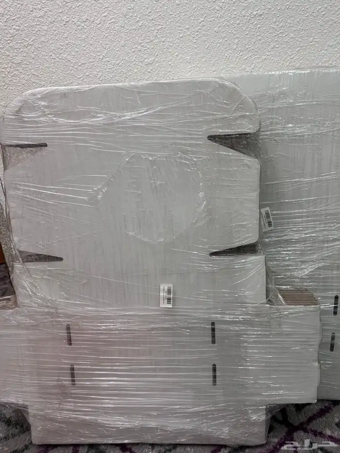 صندوق من الورق المقوى لون ابيض 50حبه 4 6 9 0