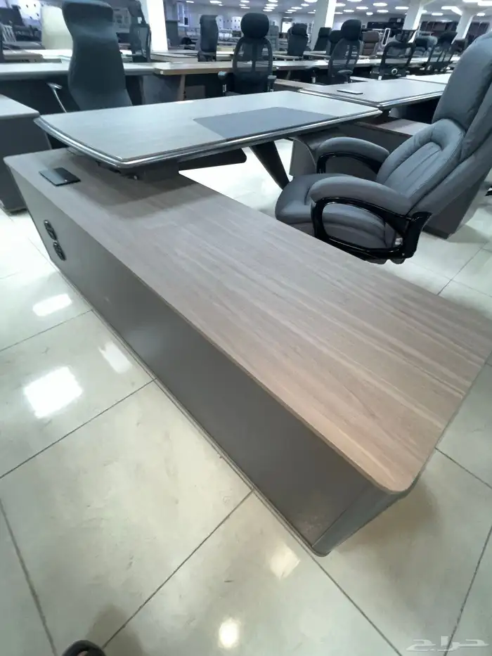 موديلات مودرن اثاث المكتبي مكتب طقم فخم جديد وصل حديثا جده 4