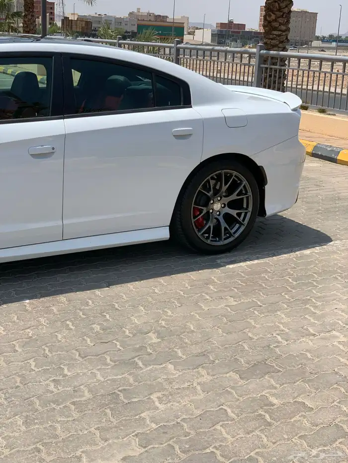 تشارجر SRT 5