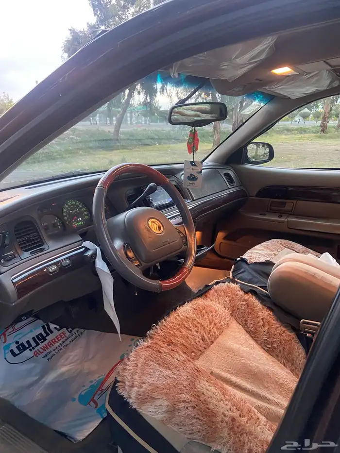 فورد قراند ماركيز 2003 6