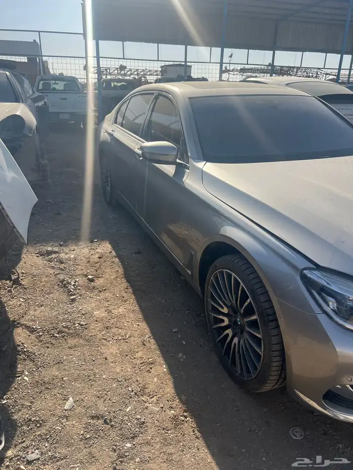 بي ام 750 موديل 17 قطع غيار تشليح مقبل 2