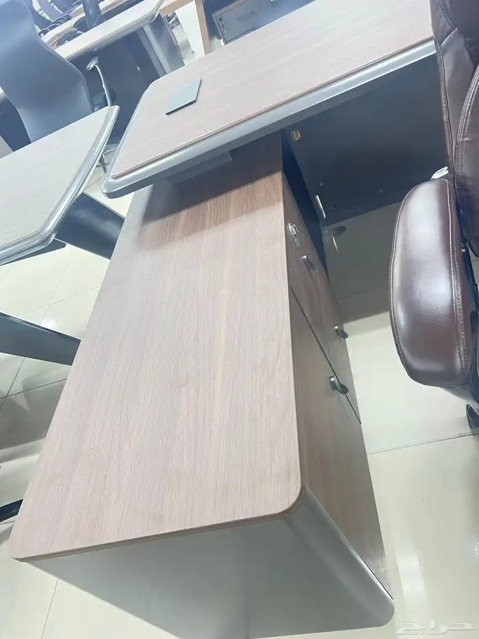 موديلات مودرن اثاث المكتبي مكتب طقم فخم جديد وصل حديثا جده 11