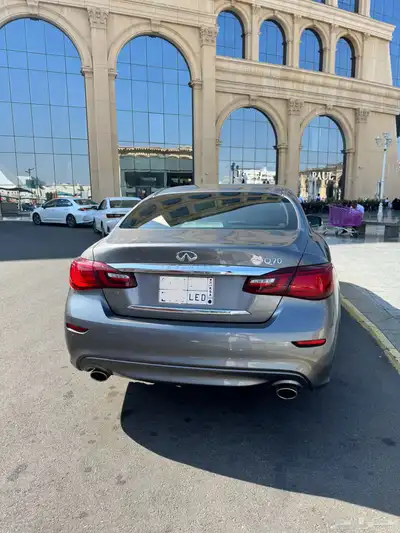 انفنيتي Q70 موديل 2019 المالك الثاني بدي وكالة 5
