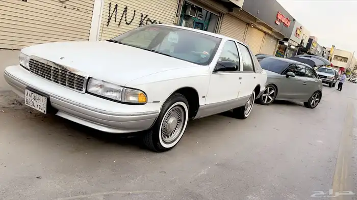 سيارات كلاسيكة للإيجار 3