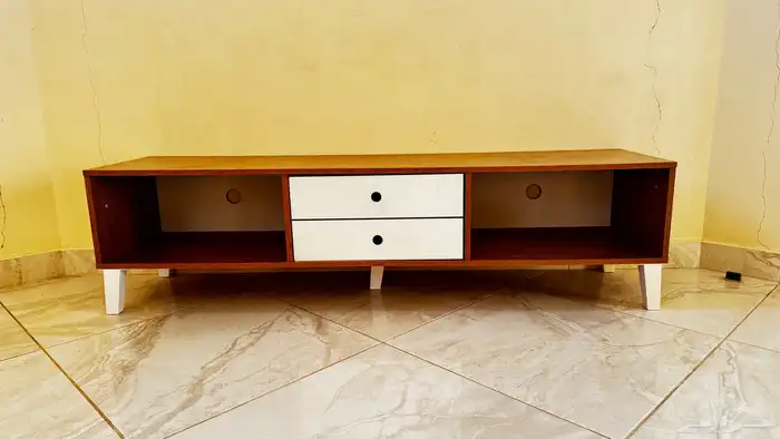 طاولة تلفزيون 0