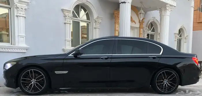 BMW 750LI 1
