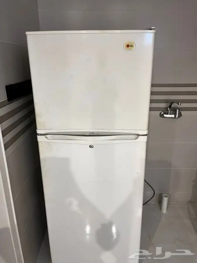 ثلاجة LG وفرن للبيع 4