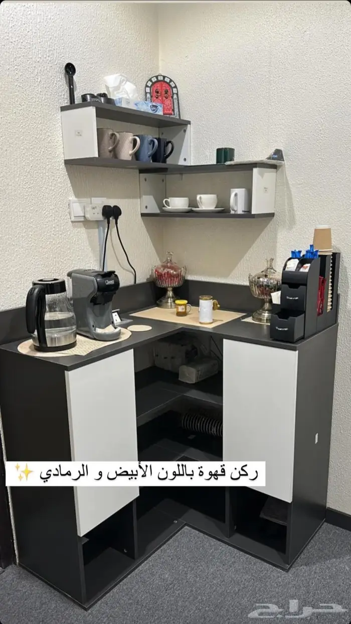 طاولة تلفزيون متحركة ثلاث ألوان 16