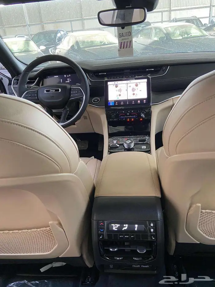 جيب جراند شيروكي ليميتد 3.6 موديل 2023 7