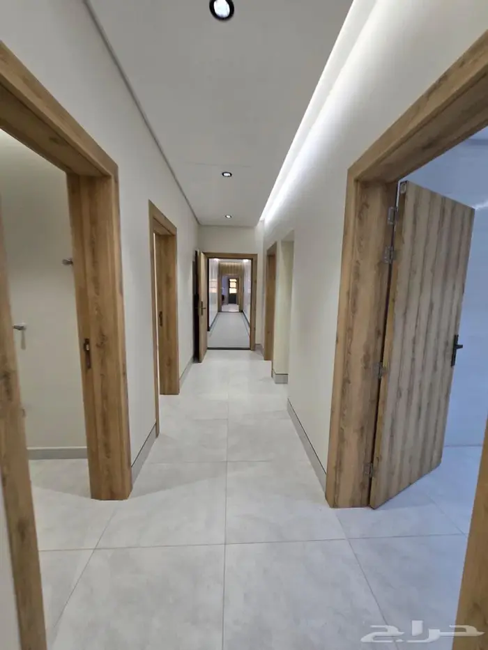 شقة فاخرة للبيع بطحاء قريش 2