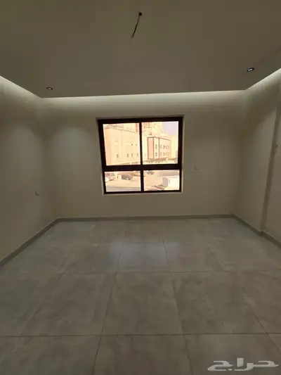 شقة فاخرة للبيع بطحاء قريش 3