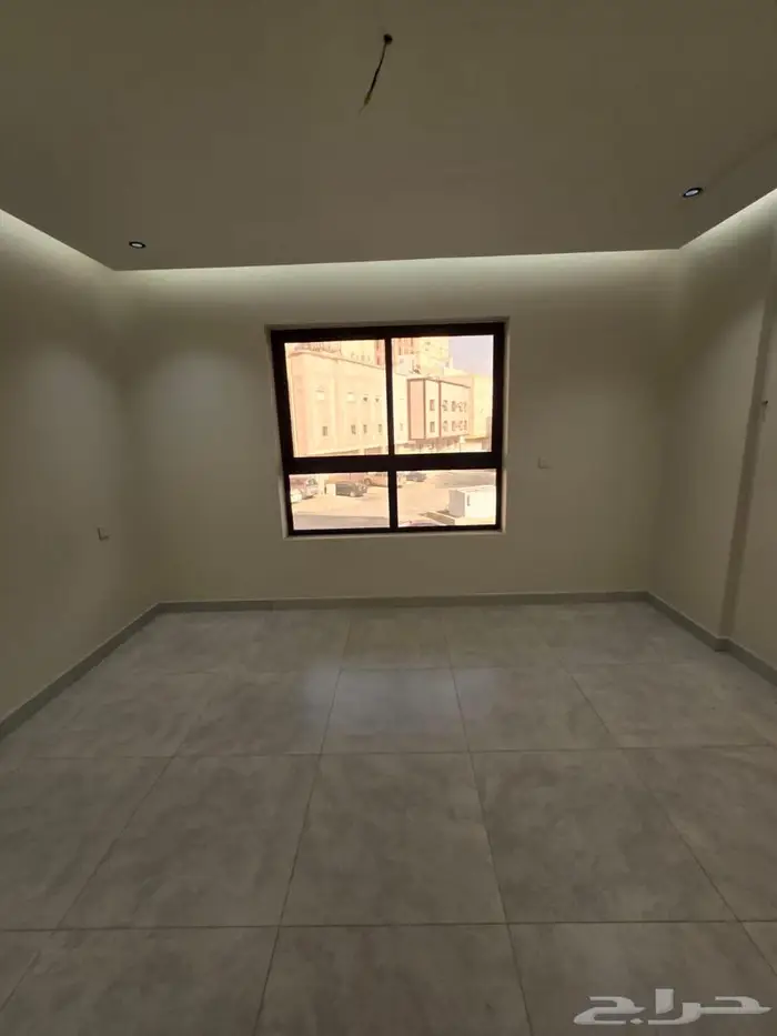 شقة فاخرة للبيع بطحاء قريش 3
