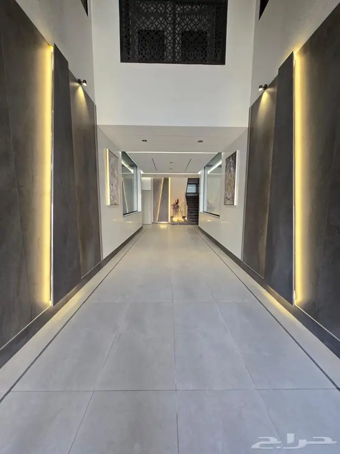 شقة فاخرة للبيع بطحاء قريش 1