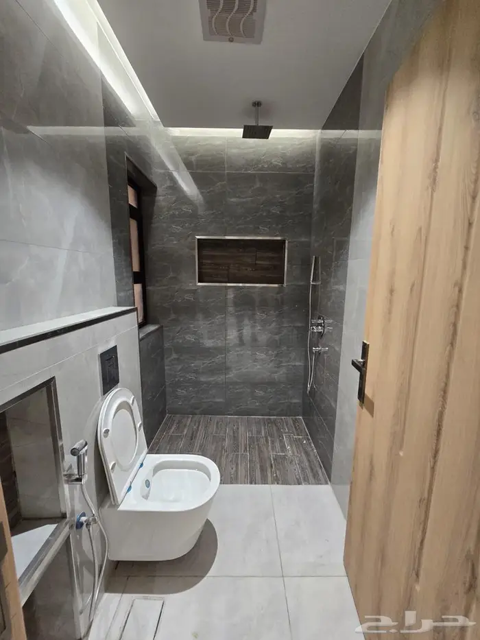 شقة فاخرة للبيع بطحاء قريش 10