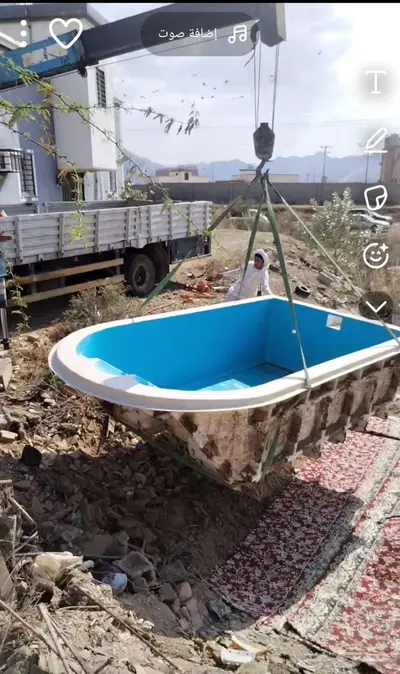 مسبح للبيع 1