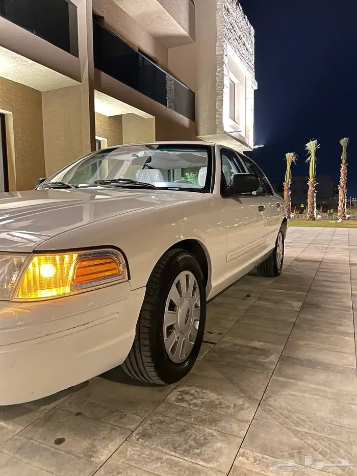 فورد بوليسي 2011 ماشي 160 الف (تم البيع) 4