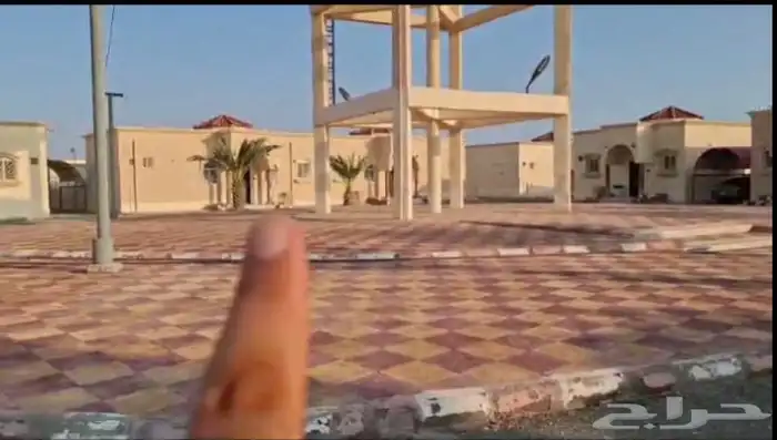 مجمع سكني تجاري (شاليهات) للبيع في الشقيق 11