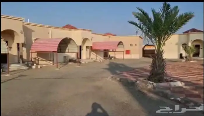مجمع سكني تجاري (شاليهات) للبيع في الشقيق 13