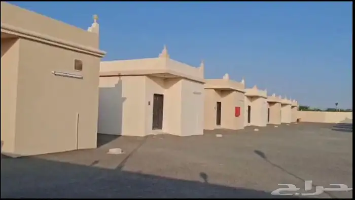 مجمع سكني تجاري (شاليهات) للبيع في الشقيق 5