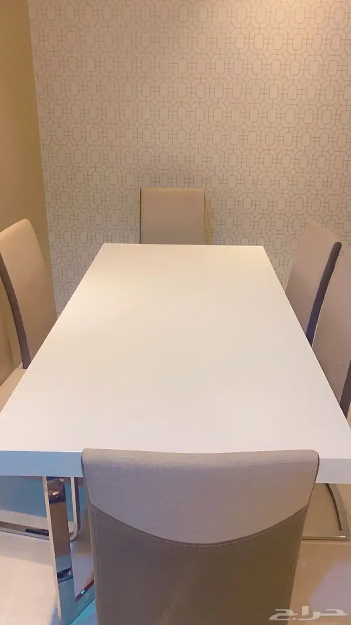 طاوله طعام مع الكراسي 0