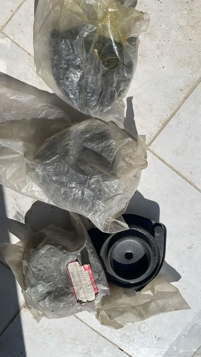 قطع غيار كلاسيك قديم 83