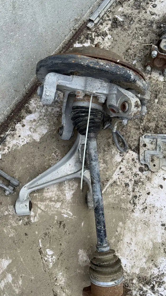 للبيع قطع نيسان زد z370 36