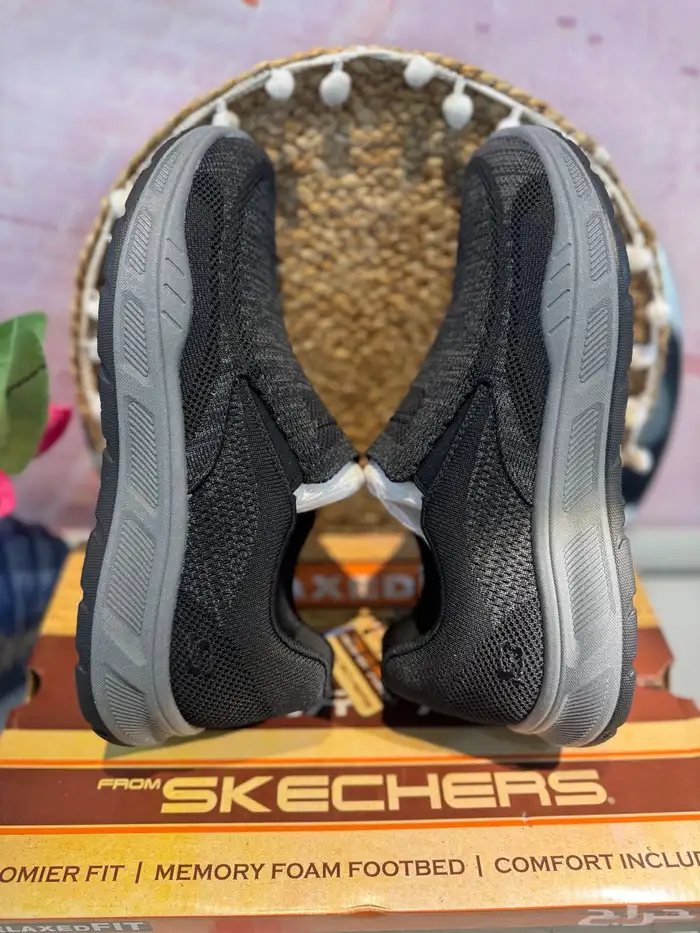 حذاء سكيتشرز الأصلي مقاس 42 Original Skechers shoes Size 42 5