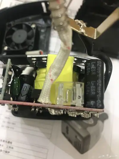 للبيع محول طاقة 150 واط 220v 4