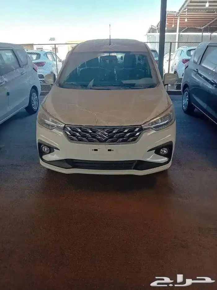 سوزوكي ارتيجا استندر موديل 2025 1