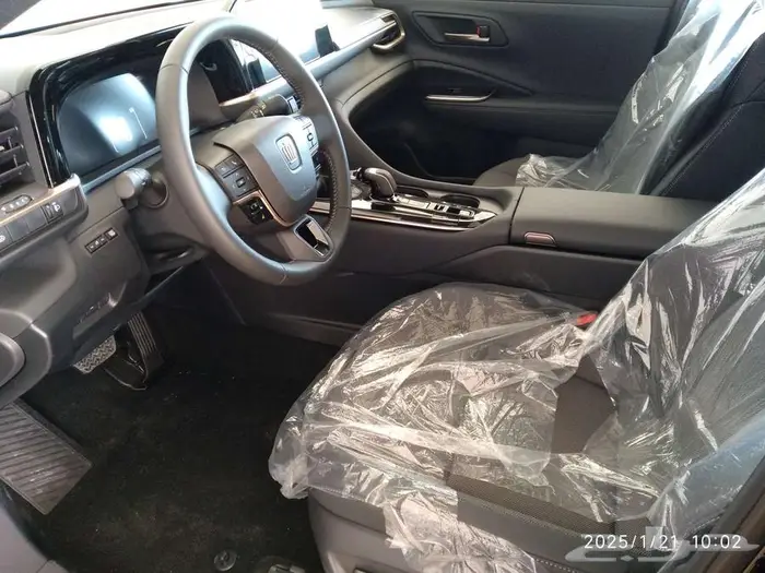 وارد اليحيى كراون ستاندر 2.5 لتر هجين رادار قماش اسود 2025 12