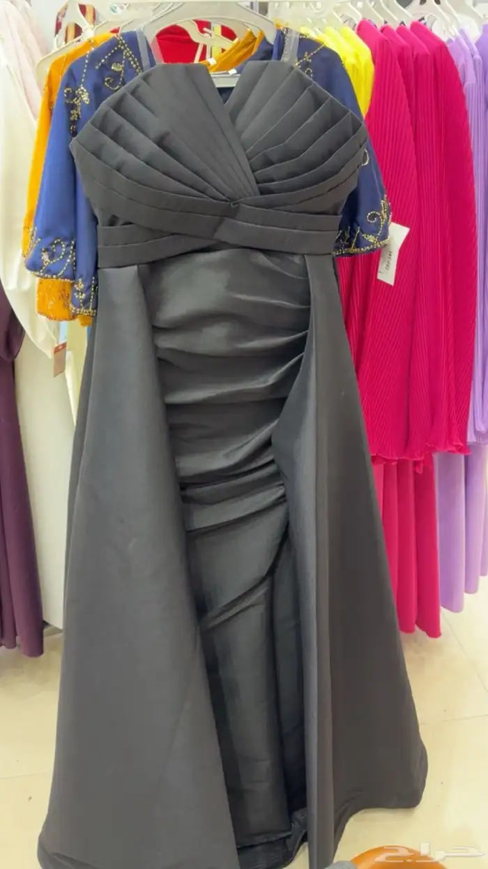 فساتين مناسبات ناعمه وفخمه 17