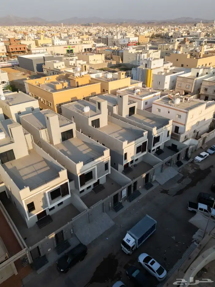 فلل فاخرة للبيع متبقي اخر فيلا ( عرض لعملاء الكاش) 24