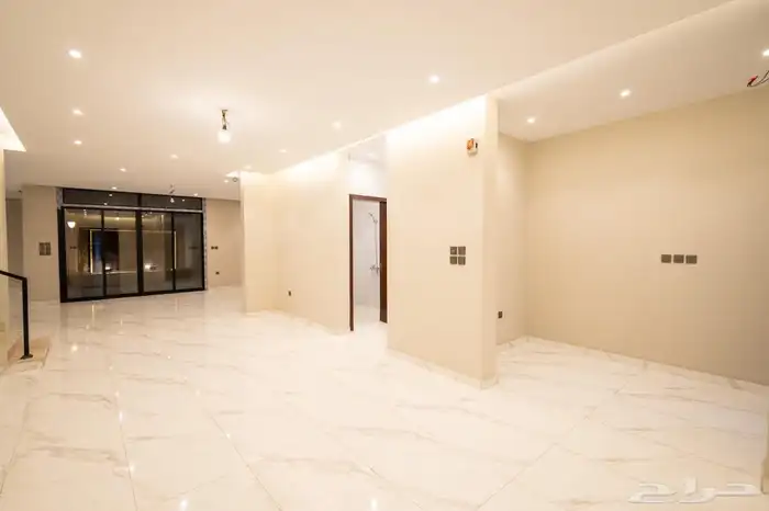فلل فاخرة للبيع متبقي اخر فيلا ( عرض لعملاء الكاش) 1