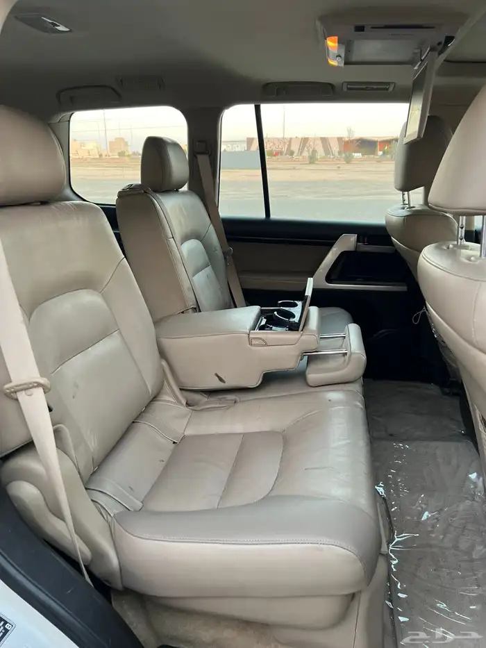 ( تم البيع ) VX-R 2011 اسبيرين 5.7 25