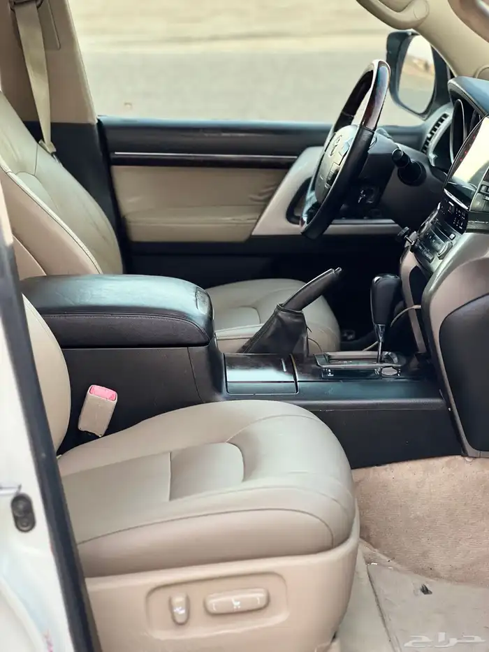 ( تم البيع ) VX-R 2011 اسبيرين 5.7 27