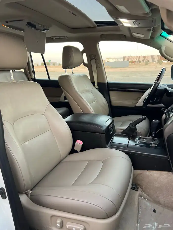 ( تم البيع ) VX-R 2011 اسبيرين 5.7 28